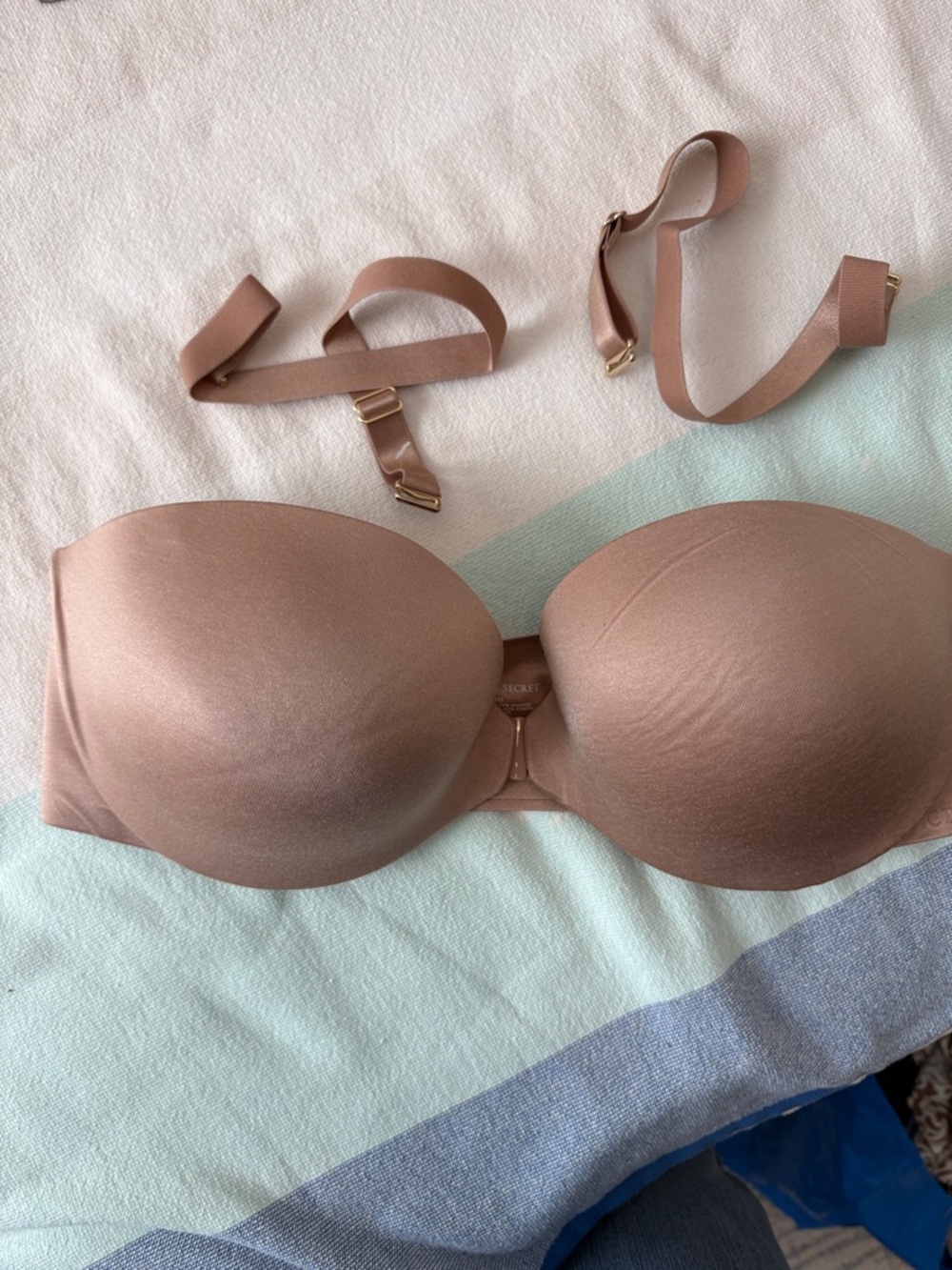 Victoria's Secret Strapless Convertible Bra - Blush 36D with removable straps.